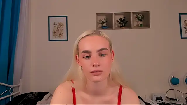 OliviaKisss online show from April 13, 5:47 pm