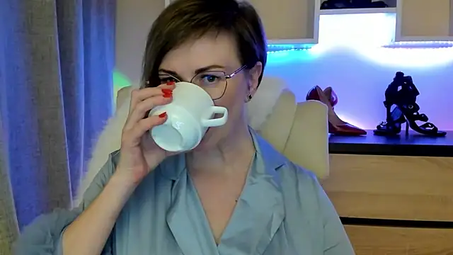 feliziaDesire online show from February 10, 7:06 pm