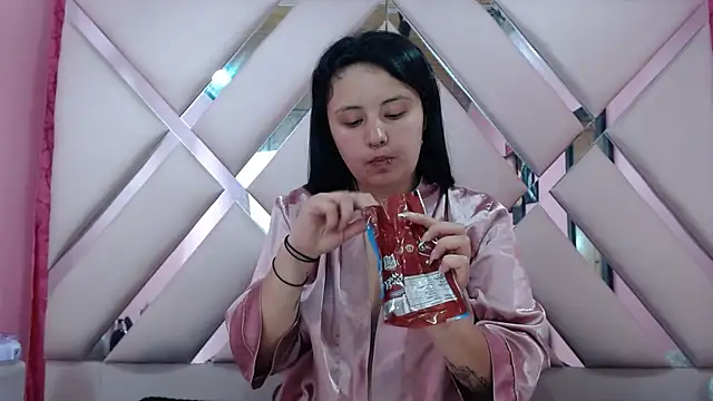 nathaly low1 online show from September 23, 3:26 am