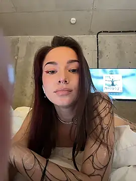 sinthiaroze online show from October 15, 6:43 pm