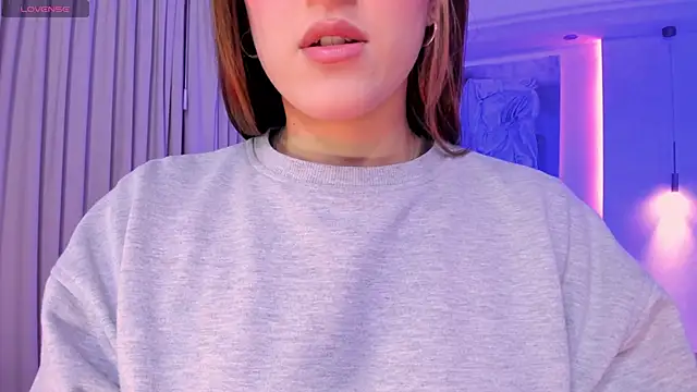 nathalie rivers online show from February 3, 11:26 am