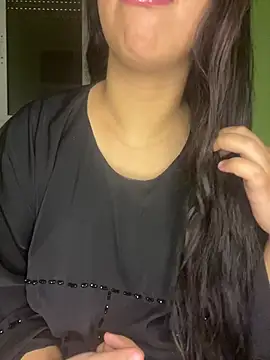 Mayacrayzi online show from May 2, 9:34 am