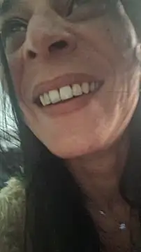 patatinahot87 online show from April 2, 4:04 pm