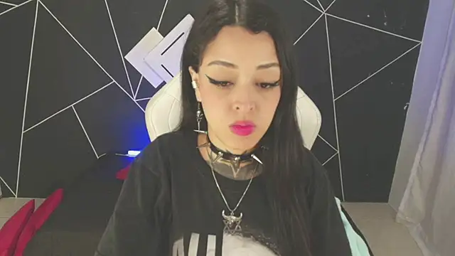 farichell online show from September 24, 8:41 pm