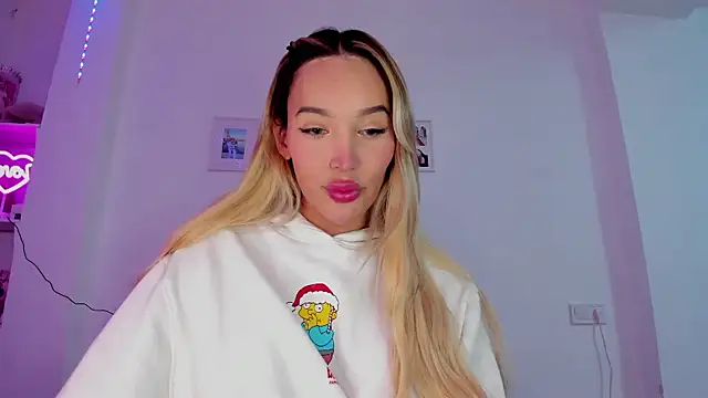  viioletweekend  online show from January 7, 7:50 pm