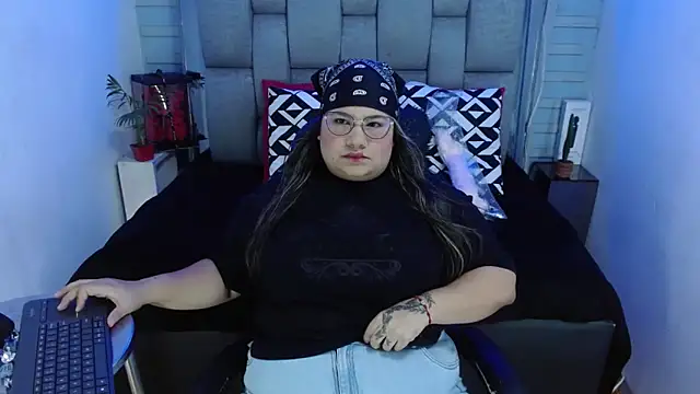 evelin zaens online show from November 10, 6:41 am