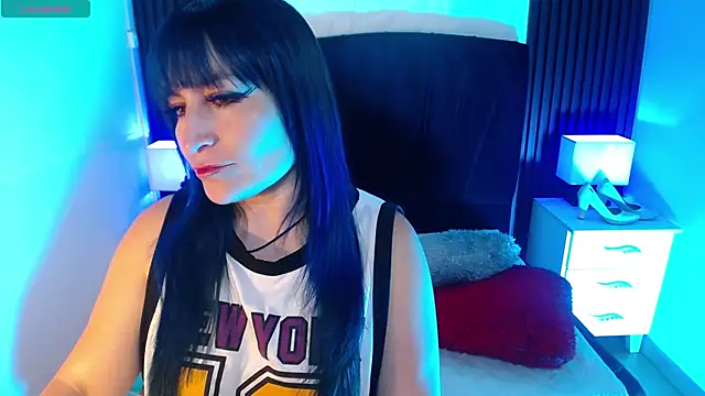 alicia moom online show from November 28, 7:28 pm