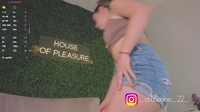 chloe d online show from September 20, 12:47 pm