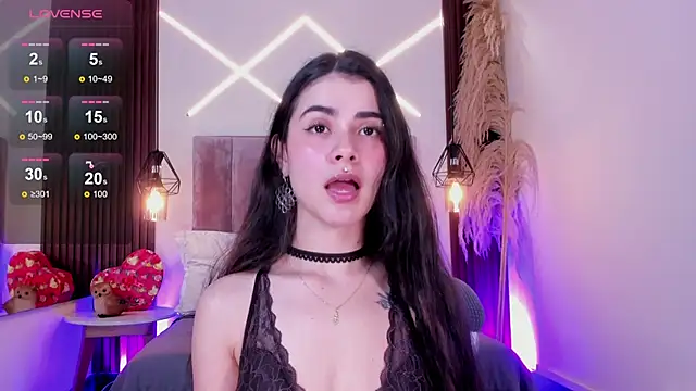 dasha-rodrigues online show from June 6, 1:50 pm
