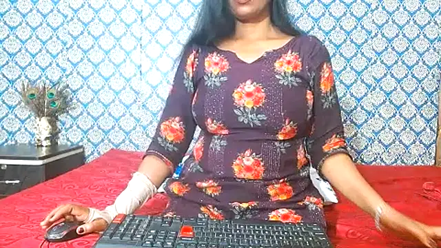 nikitahot3 online show from October 13, 12:46 am