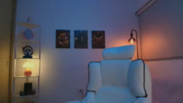 Dakotaa  online show from October 27, 5:03 am