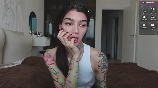 vinkitinkii online show from November 3, 9:13 am