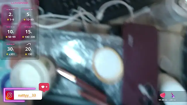 lili hott63 online show from March 31, 7:03 pm