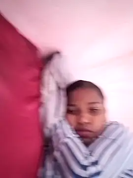 minayims online show from February 9, 9:06 pm