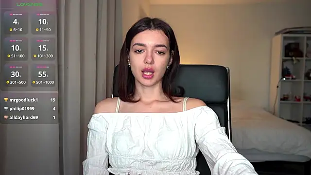 olivia jeas online show from November 5, 11:10 pm