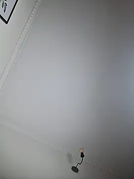 hornycreamybabe online show from October 2, 2:16 am