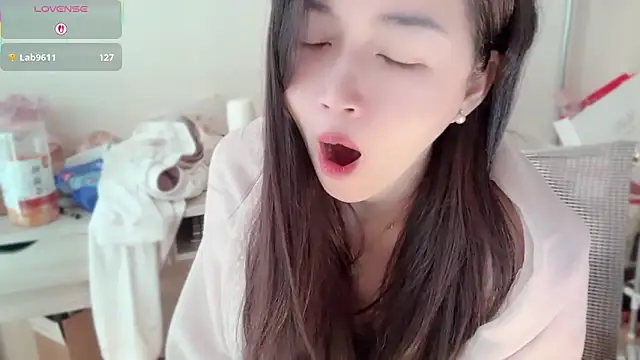 A-xena online show from November 20, 2:34 am