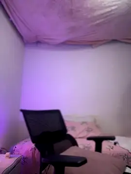 lilian prada online show from October 2, 9:09 pm