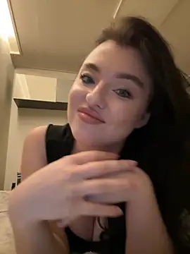 Angela Fosterr online show from March 1, 7:35 pm