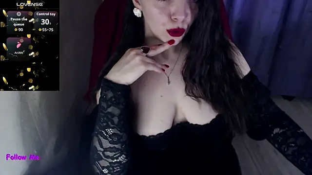 mia-joy online show from April 11, 12:09 pm