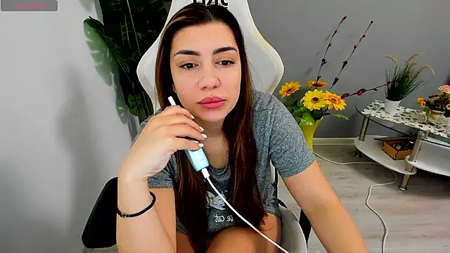 EveEvian online show from February 24, 11:53 am