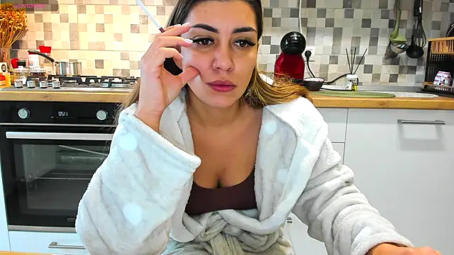 EveEvian online show from October 4, 8:20 am