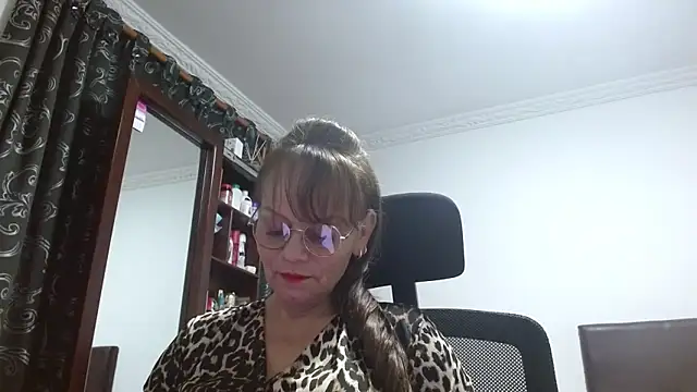 asleycavta online show from January 6, 12:47 am