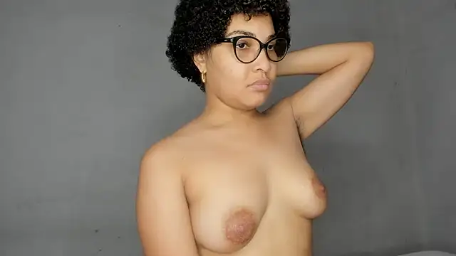 Jade Dorthini online show from October 26, 8:15 pm