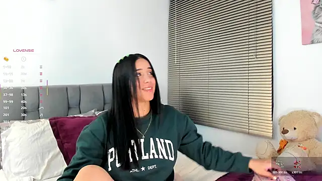 Gigi-bom online show from March 6, 11:11 pm