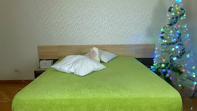 Cowell Adelina online show from December 21, 9:46 am