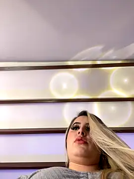 natashasweet online show from October 18, 2:47 am