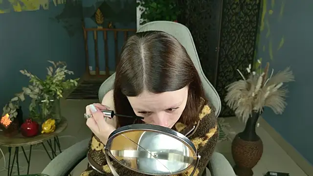 VeliraBraitberg online show from September 17, 4:05 pm