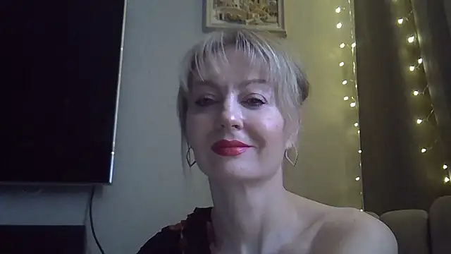 ZarinaSwift online show from January 19, 4:30 am