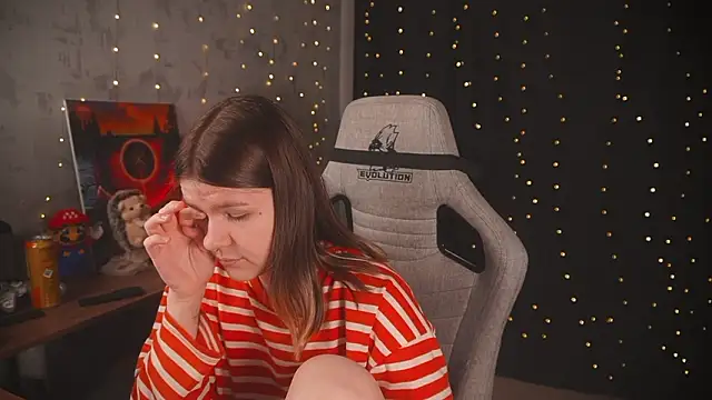 cuteamberlyyy online show from February 3, 5:27 am