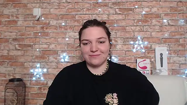 Amelia Kiss  online show from September 19, 12:42 am