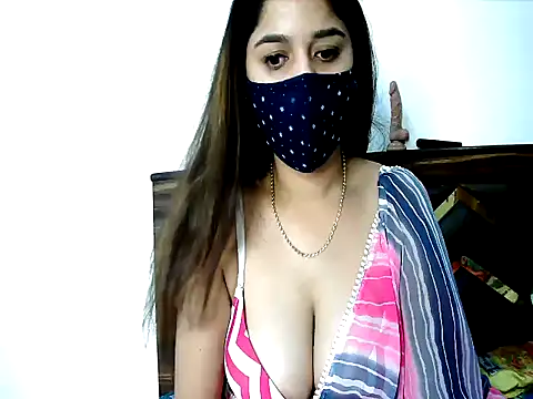 Gloie4u online show from June 13, 12:46 pm