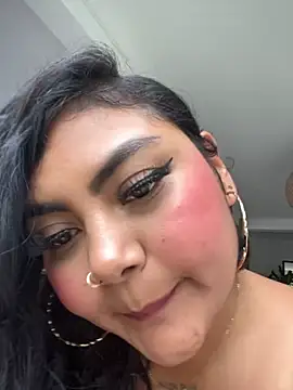 ItsEla online show from March 5, 3:08 pm