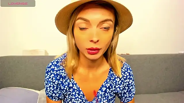  ellen meow  online show from October 7, 9:30 pm