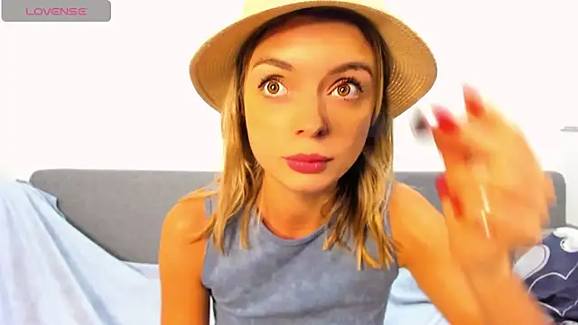  ellen meow  online show from November 6, 9:32 pm