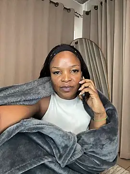 slimcateee online show from May 9, 9:11 am