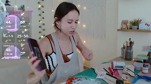 reaLISStic online show from April 18, 7:07 pm