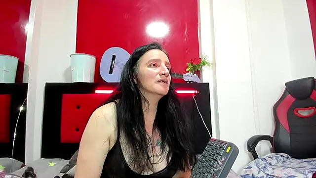 Andrefoxx  online show from November 23, 4:15 am