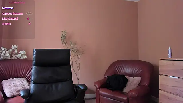 KaylaLaine online show from March 27, 8:26 am