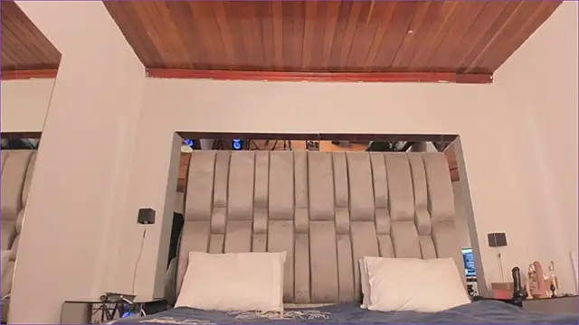 NikkySmiith online show from September 12, 2:02 pm