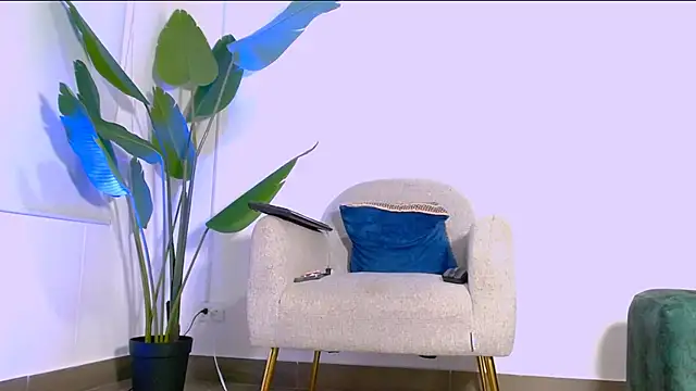Sara ow online show from May 21, 7:23 pm