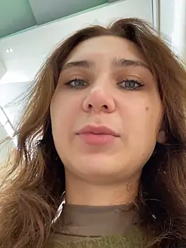 QuitieLia online show from October 30, 9:55 am