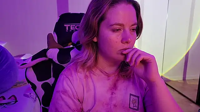 InternetFairy XO online show from October 12, 1:30 am