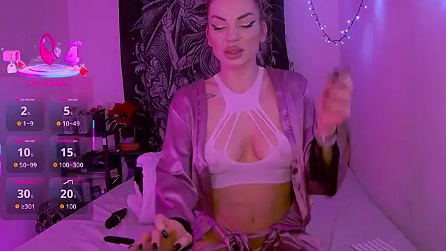 LusciousAlice online show from December 20, 11:42 pm