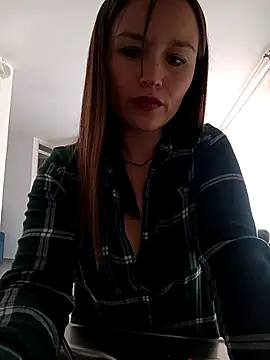 marena saenz online show from November 22, 6:32 pm