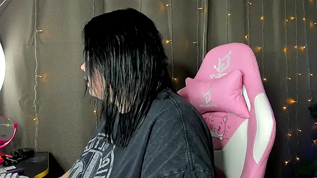 Akemi BBW online show from October 26, 8:15 pm